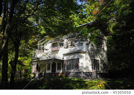 10月輕井澤34前Konoe Bunka Villa Amerika Building / Ichimura Memorial Hall 45305050