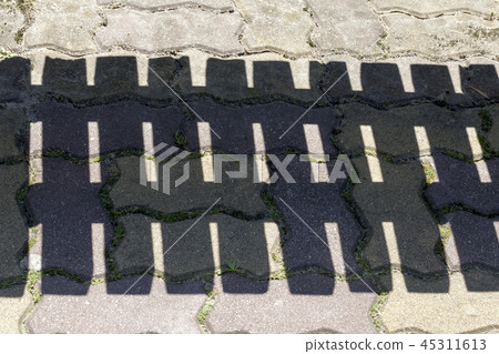 shadow bench 45311613