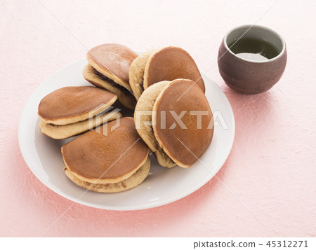 Dorayaki 45312271