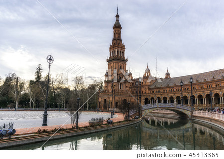Seville Spanish Plaza 45313365