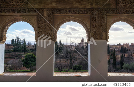 alhambra palace view from generalife 45313495