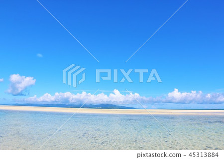 沖繩竹富島藍天的Kondoi海灘 45313884