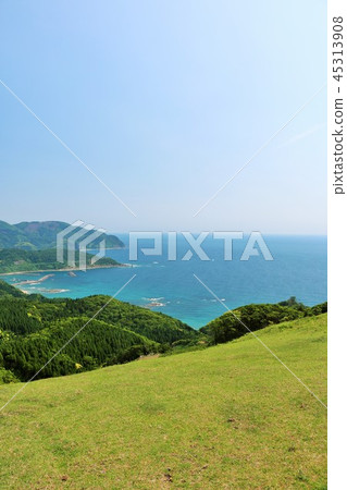 宮崎縣藍天和藍色海洋的山脊 45313908
