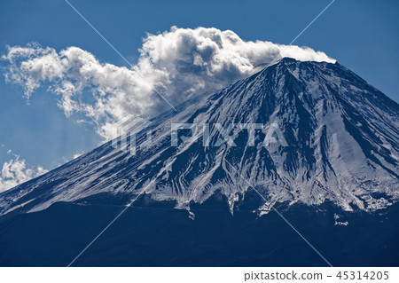 從大阪山脈和大竹山看到的富士山， 45314205