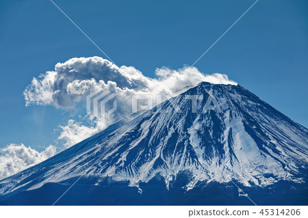 從大阪山脈和大竹山看到的富士山， 45314206