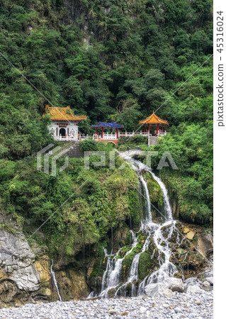 Eternal Spring Shrine Taroko Eternal Spring Shrine Taroko 45316024