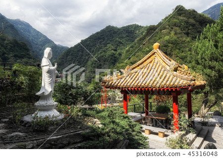 Huoran Pavilion in Taroko National Park Huoran Pavilion in Taroko National Park 45316048