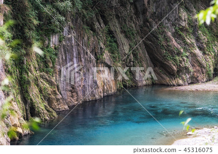 Shakadang trail and river 45316075