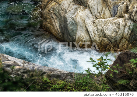 Shakadang trail and river 45316076