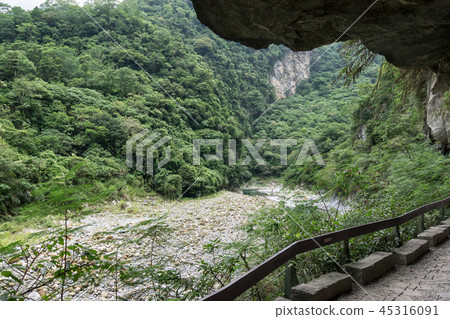 Shakadang trail and river 45316091