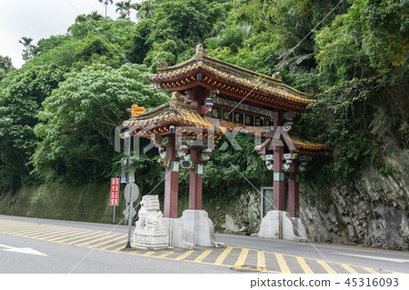 Taroko National Park East Entrance. Taroko National Park East Entrance. 45316093