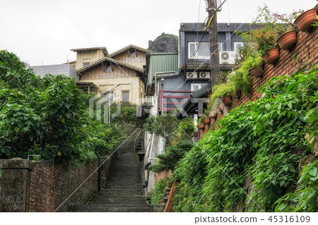 Jinguashi old town alley 45316109