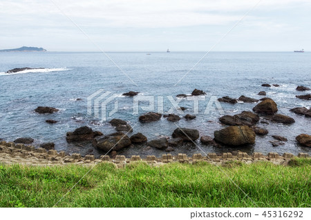 Yehliu coastal scenery 45316292