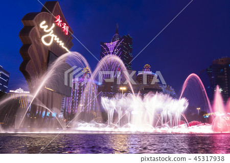 Macau fountain show and night view 45317938