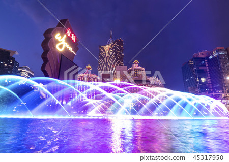 Macau fountain show and night view 45317950