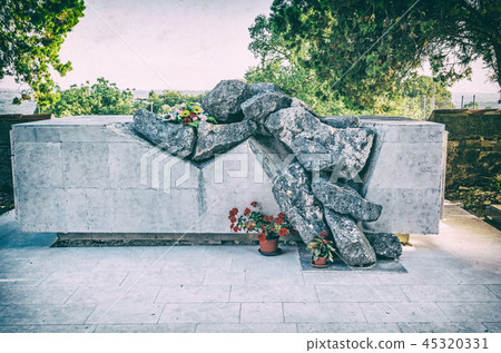 Symbolic statue in cemetery, Groznjan, Croatia 45320331