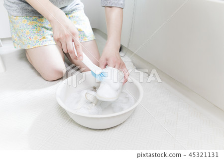 Shoe wash Shoe wash 45321131