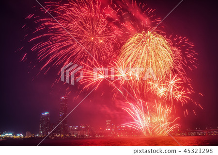 Seoul International Fireworks Festival 45321298