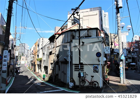 Noon hair of the afternoon 45321829