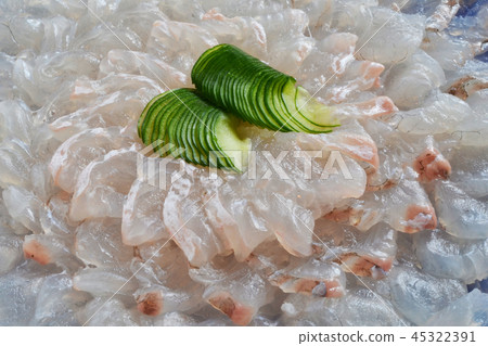 野生活魚薄生魚片 45322391