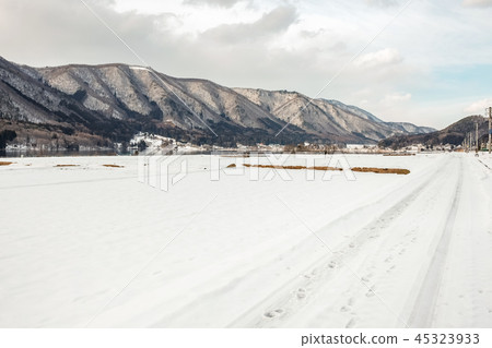 Scenery of snowy country Scenery of snowy country 45323933