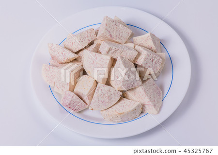 新鮮的大甲芋頭、taro、里芋、Large taro、大甲の里芋 45325767