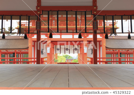 Tower gate seen from Fushimi Inari Taisha Shrine, Kyoto 45329322