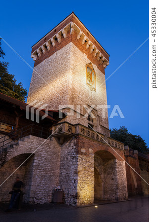 St Florian Gate in Krakow at Night 45330004