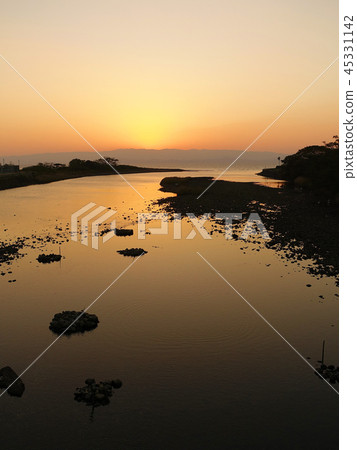 美麗的大村灣（Kourikawa Estuary Magic Hour） 45331142