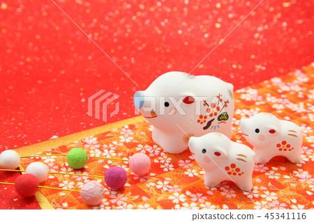 新年材料白樺紅背面 新年材料白樺紅背面 45341116