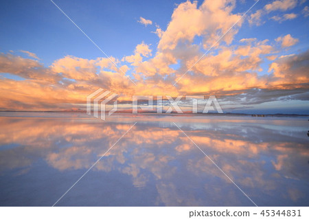 烏尤尼鹽湖 45344831