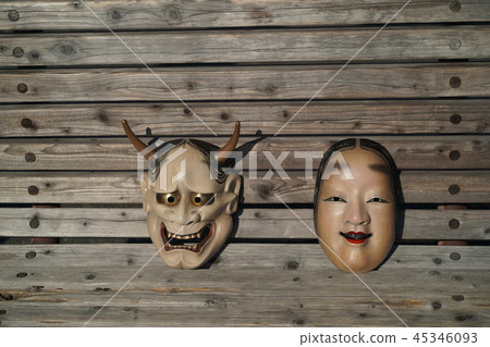 Nomen small face Hanaka background wooden chair Nomen small face Hanaka background wooden chair 45346093