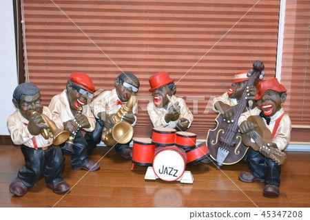 Jazz band doll came to play Jazz band doll came to play 45347208