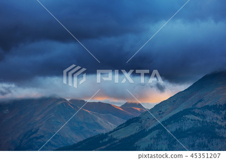 Rocky mountains 45351207