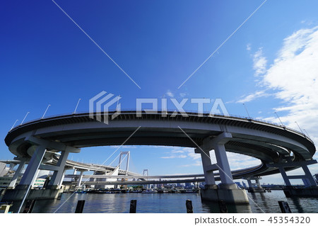 Urban scenery Tokyo Rainbow Bridge 45354320