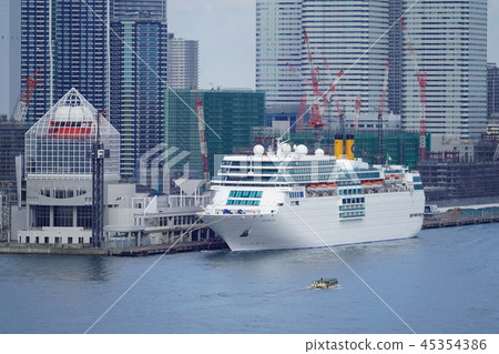 Urban scenery Tokyo Bay Harumi Wharf Urban scenery Tokyo Bay Harumi Wharf 45354386