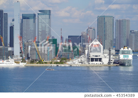 Urban scenery Tokyo Bay Harumi Wharf Urban scenery Tokyo Bay Harumi Wharf 45354389