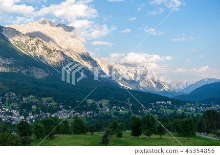 Lago Misurina in the Italian Dolomites 45354856