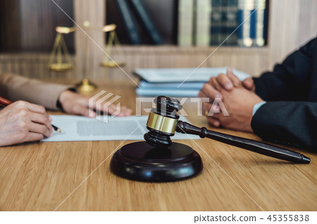 Customer service good cooperation, Consultation between a Busine 45355838