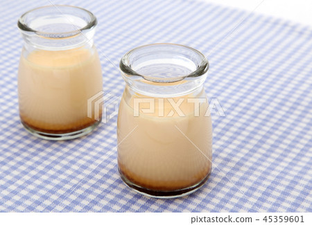 Pudding  45359601