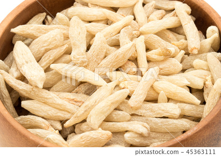 Bakumon冬季:矮小的lilyturf塊莖 Bakumon冬季:矮小的lilyturf塊莖 45363111