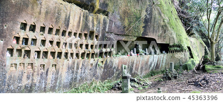 白蛇山岩石遺骸 白蛇山岩石遺骸 45363396