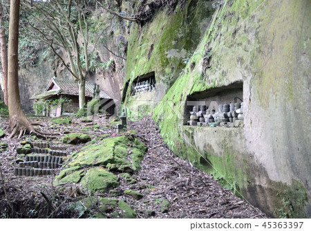 白蛇山岩石遺骸 白蛇山岩石遺骸 45363397