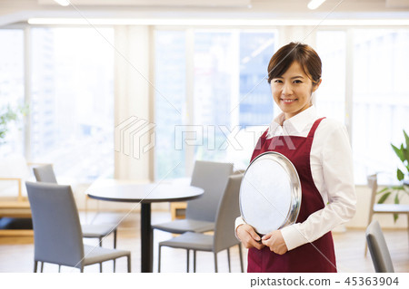 咖啡廳餐廳女人年輕女人人餐廳職員女服務員兼職部分 45363904