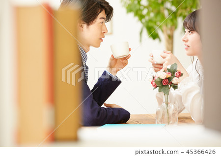 Men and women 45366426