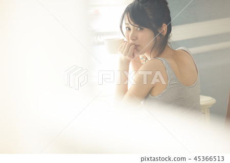 Female Lifestyle Relaxing 45366513