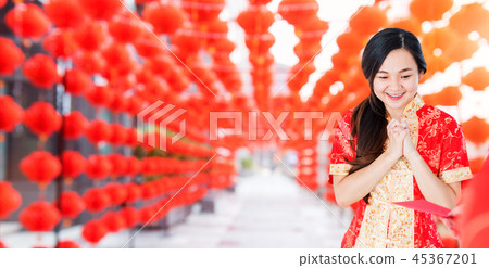 Happy chinese new year. Asian woman with copy  45367201