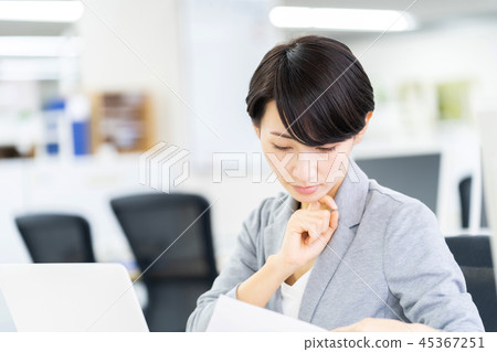 Female office worker Business image Office image 45367251