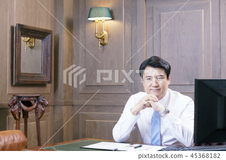 Businessman, Business, CEO, President, Representative, Office, Office, Office, Company 45368182