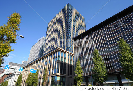Tokyo cityscape in Japan A new commercial facility, "Double Bridge Square" is born in Marunouchi Double Bridge Building 45371853